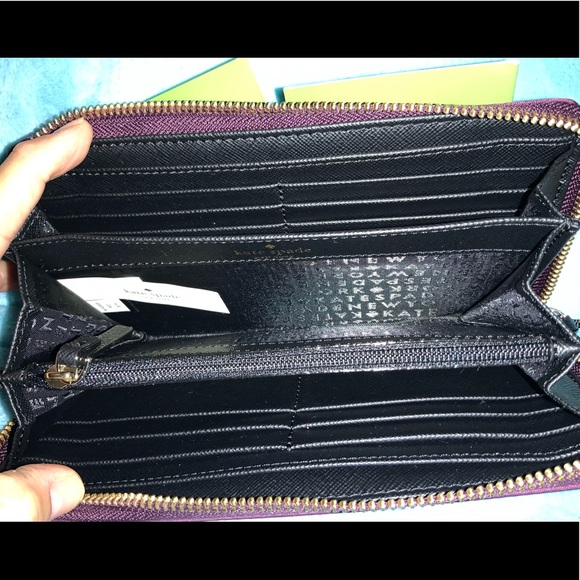 ♠️kate spade NWT Zippered Wallet♠️ - Picture 4 of 4